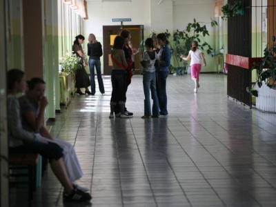 Lekarze poparli MEN w sprawie edukacji zdrowotnej. Dostało się rodzicom: 