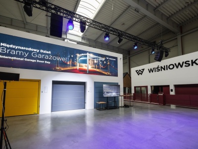 Międzynarodowy Dzień Bramy Garażowej w Polsce. Bezpieczeństwo i oszczędności na pierwszym planie