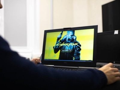 Akcje CD Projektu zyskują przez... ofertę pracy? Motoryzacja odjeżdża niezdecydowanym indeksom GPW