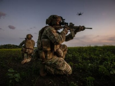 Wytrzymali rosyjski napór, teraz przeszli do kontrofensywy. Ukraińcy żołnierze przejmują inicjatywę w Donbasie