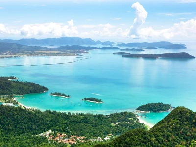 Idealne kierunki na jesień. Polacy pokochali te trzy kraje