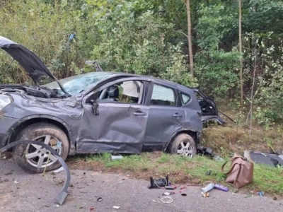 Zdarzenie drogowe między Stykowem a Kałkowem: 18-latka straciła panowanie nad samochodem i dachowała