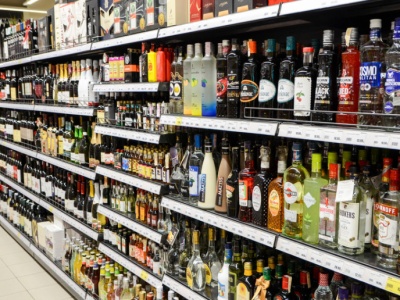 Psychoterapeutka uzależnień: przeciwnicy nocnej prohibicji bronią 