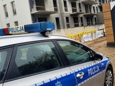 Wypadek na budowie przy placu Imbramowskim. 43-latek w ciężkim stanie