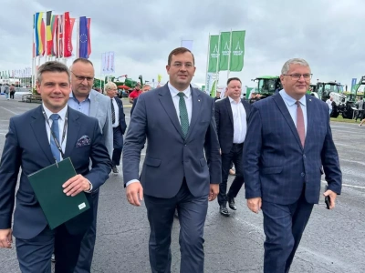 Minister Krajewski na oficjalnym otwarciu Agro Show w Bednarach
