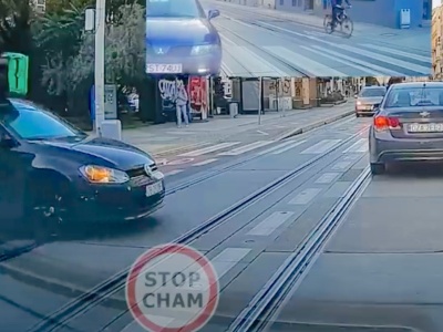 Rowerzysta jechał pod prąd i uderzył w samochód. Kierowca auta dostanie niemały mandat