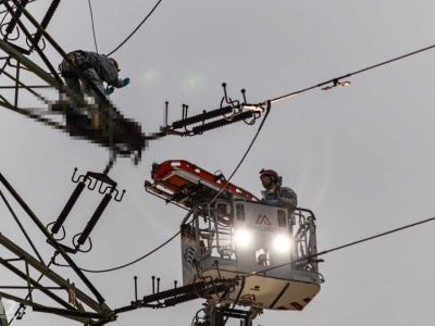 Wspinaczka na słup energetyczny zakończona śmiercią