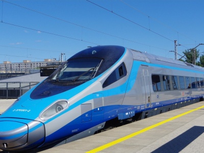 Pociągi PKP Intercity pojadą do średnich i małych miast