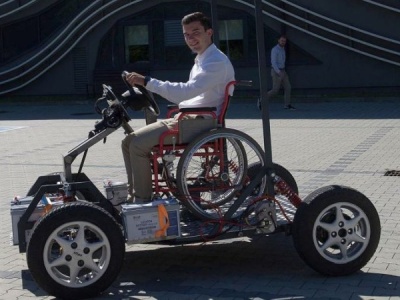 Studenci PK zbudowali elektryczny pojazd dla osób niepełnosprawnych. Zapraszają na testy