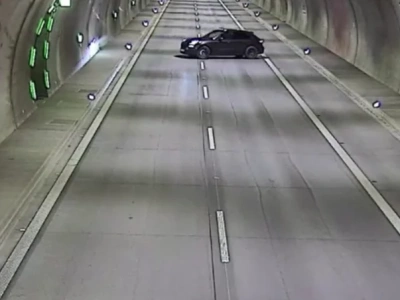 To się działo naprawdę! Zawracali w tunelu na S8 i zablokowali go na 40 minut! Zobacz film!