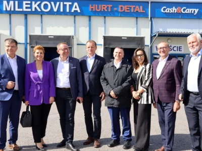 Komisja Rolnictwa i Rozwoju Wsi z wizytą w Mlekovicie - apel Prezesa Dariusza Sapińskiego o działania ochronne dla polskiego mleczarstwa