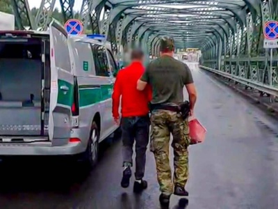 Polak stracił 50 tysięcy złotych. 36-letni obywatel Ukrainy wydalony z kraju