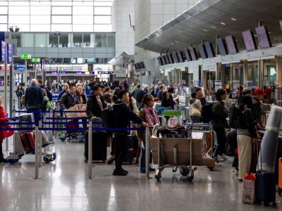 Lotnisko szuka tysięcy testerów bez doświadczenia. Wynagrodzenie? 355 zł za dzień