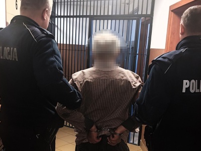 Wziął siekierę i nie miał litości. Konflikt sąsiadów przerodził się w bestialski atak