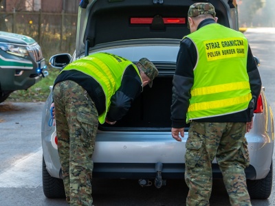 Straż Graniczna zabezpieczyła ponad 4,7 tys. paczek nielegalnych papierosów