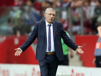 Fernando Santos wydoił ponad pięć milionów euro za nic. Grecy, nie dajcie się!