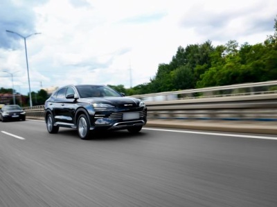 BYD Seal U DM-i 2025. Chiński SUV, który wyznacza nowe standardy w segmencie hybryd Plug-in