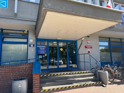 Władze Krakowa nie chcą punktów wymiany ubrań w budynkach magistratu. Tłumaczą się bezpieczeństwem i kosztami