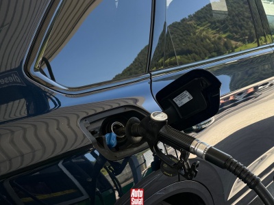 Najnowsze prognozy cen paliw. Na stacje wracają podwyżki