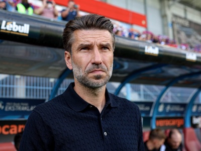 Trener Cracovii nie potrafi napisać nazwiska tego gracza! To piłkarz Pasów!