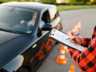 Zmiany w prawie dla kierowców. Nie będzie dodatkowych szkoleń z bezpieczeństwa?