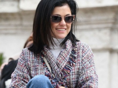 Katarzyna Cichopek w jesiennej stylizacji. Postawiła na zmysłową sukienkę