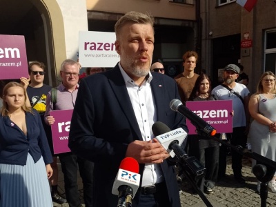 Adrian Zandberg w Toruniu: Za mało pieniędzy na naukę, stracimy setki utalentowanych ludzi