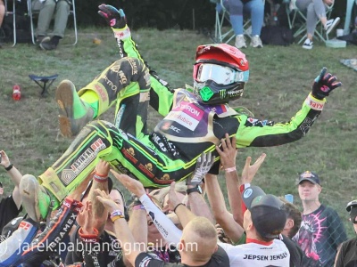 Żużel. Złoty Patryk Dudek! Losy brązu rozstrzygnął finał (KLASYFIKACJA KOŃCOWA SEC)