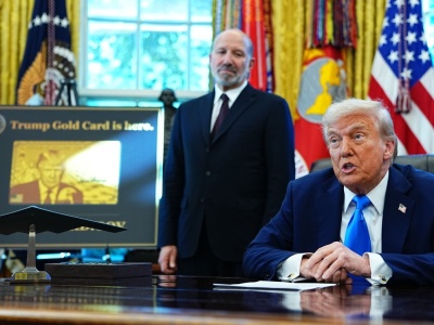 Donald Trump: 100 tys. dolarów rocznie za wizę dla specjalisty i milion za „złotą kartę Trumpa”