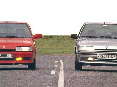 Renault 21 TXi kontra… Renault 21 Turbo – starcie legend z lat 90.