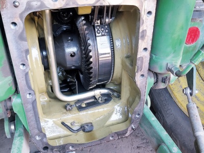 Jak mała śrubka sprawiła wielki problem w popularnym ciągniku. Historia pewnej awarii