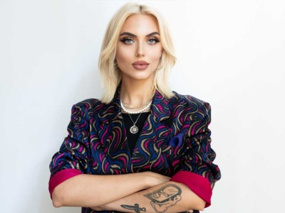 Chirurgia plastyczna i medycyna estetyczna jako klasowe pole walki