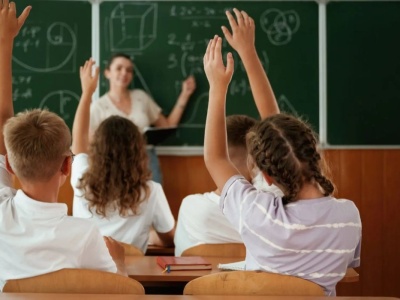 SZOK w radomskiej szkole! Nauczycielka podejrzana o skandaliczne zachowanie