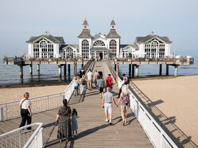 Najpiękniejsze molo na Bałtyku. Znajdziesz je na niemieckiej wyspie