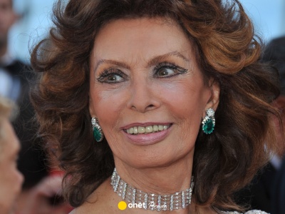 Sophia Loren śmieje się, gdy słyszy o sobie 