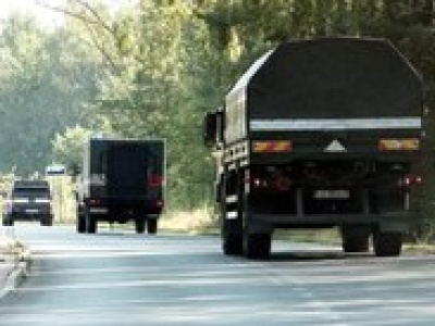 Dron znaleziony blisko zabudowań. Służby w akcji