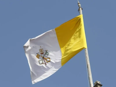 Niemcy wysyłają byłego szefa wywiadu do Watykanu