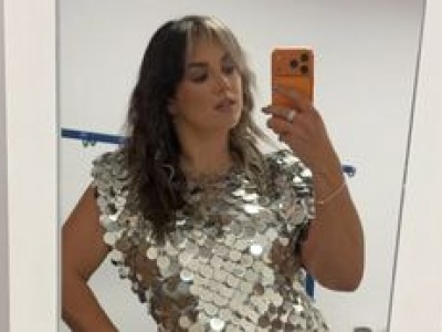 Ewa Farna ODSŁANIA NOGI w cekinowej mini. Internauci: 