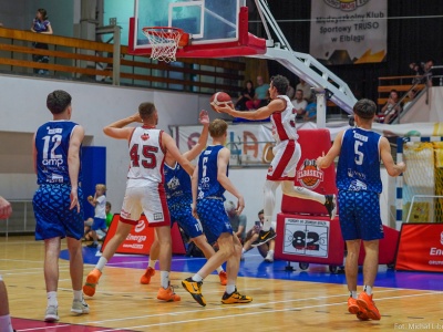 Elbasket wygrywa na inaugurację [ Sport ]