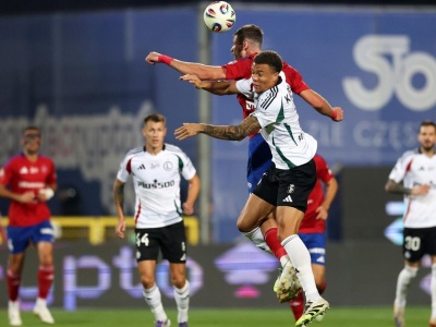 Kontrowersja w meczu Raków – Legia. Sędzia wywołał burzę [WIDEO]