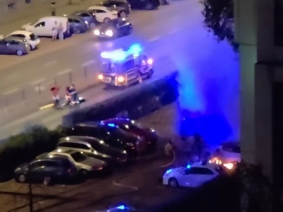 Śmiertelny wypadek na Mokotowie. Taksówka nie ustąpiła pierwszeństwa motocykliście. Jednoślad stanął w ogniu