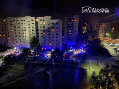 Pożar mieszkania na 6 pietrze. 50 osób ewakuowanych