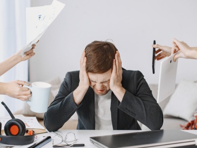 Nowa plaga na rynku pracy. Pracownicy rozbici, firmy liczą straty