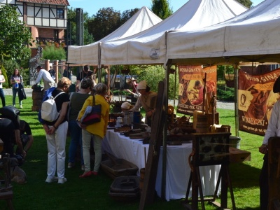 W Lipcach Reymontowskich na dziedzińcu Biblioteki [ Kultura ]