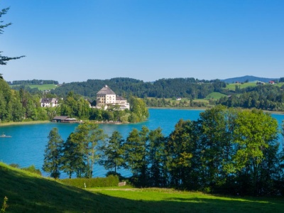 Czystsze niż Mazury, spokojniejsze niż Chorwacja. To jezioro zachwyca