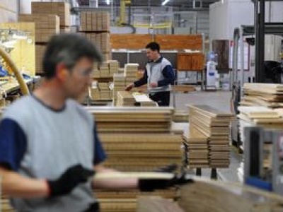 Ambulanse przed fabryką. Tak pracownicy dowiedzieli się o zwolnieniach