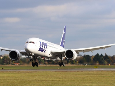 LOT oferuje co jedenasty bilet za darmo. Oferta nie jest jednak dla wszystkich