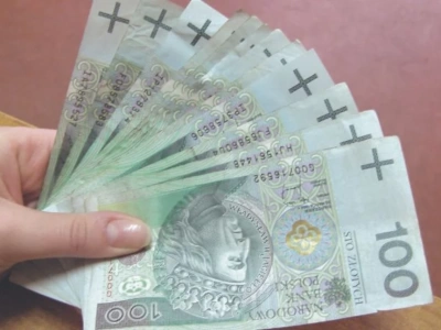 Sekretarz, skarbnik, kierownicy – ujawniamy pensje i majątki