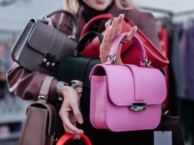 Tę torebkę wkrótce będą nosić wszyscy. Kup, póki w sieciówkach jest wybór