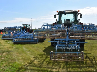 „Zero awarii przez 10 lat”. Maszyna, która zaskoczyła rolnika z Wielkopolski